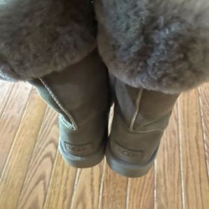 Ugg boots Never worn excellent condition